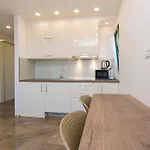 Roso Apartment *