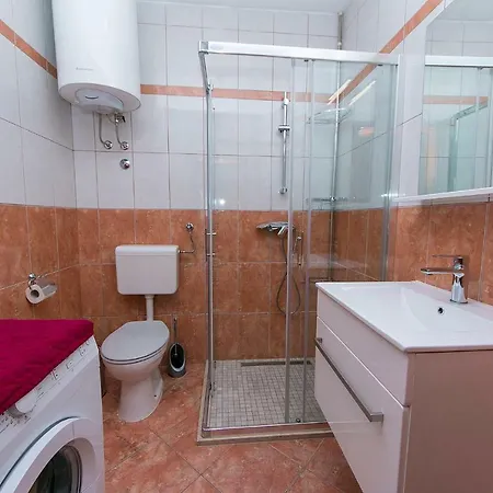 Roso Apartman *