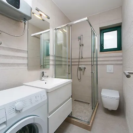 Roso Apartamento Makarska