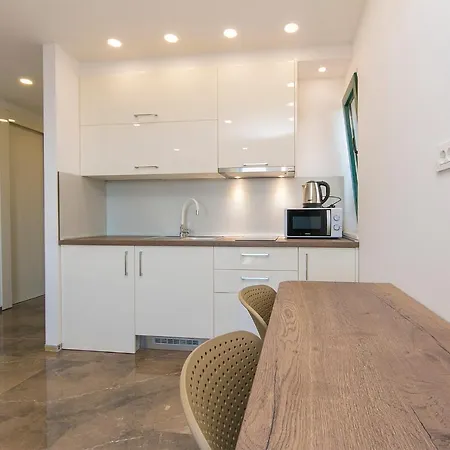 Roso Apartman *